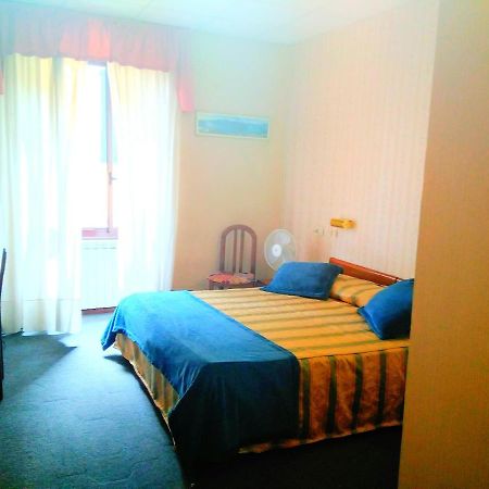 Hotel Milano Iseo Bagian luar foto