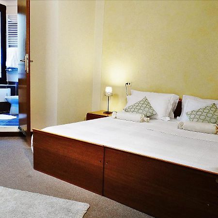 Hotel Milano Iseo Bagian luar foto