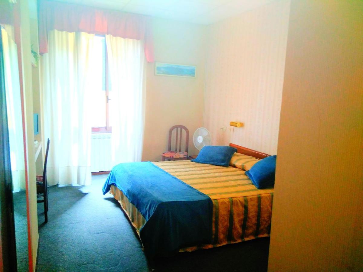 Hotel Milano Iseo Bagian luar foto