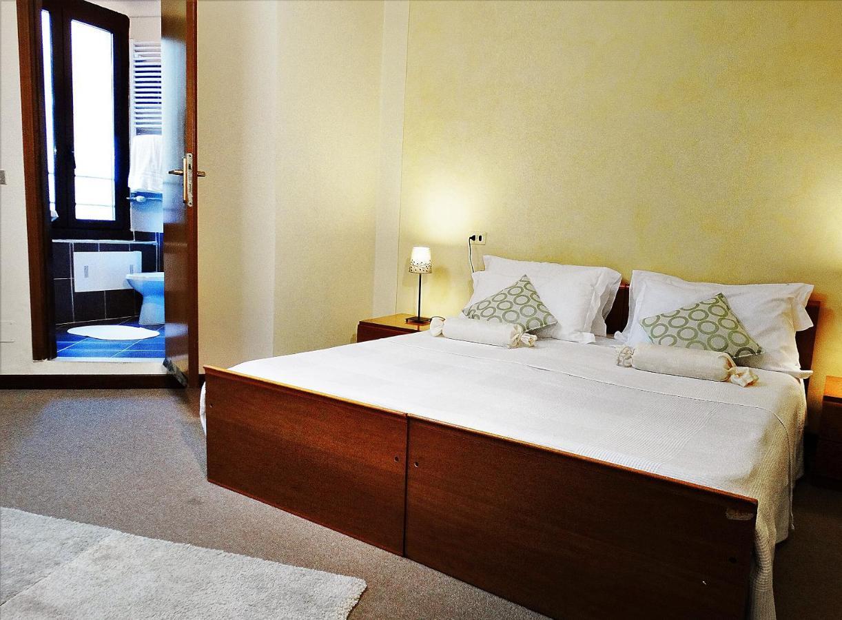 Hotel Milano Iseo Bagian luar foto
